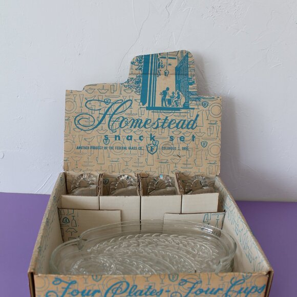 Vintage Glass Snack Set, Elegant Clear Glass Cup and Tray with Leaf Pattern Home - Picture 3 of 8